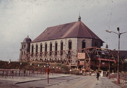Přesun kostela Nanebevzetí Panny Marie v Mostě, foto archiv kostel Most